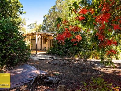 2 Lane Road, Kalamunda WA 6076