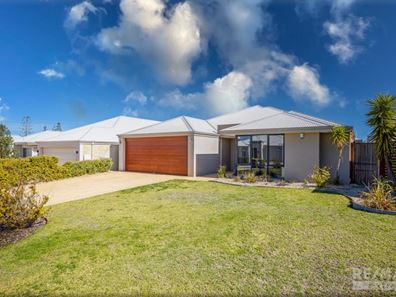 39 Topsail Loop, Alkimos WA 6038