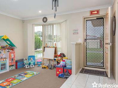 5 Grampian Court, Cooloongup WA 6168