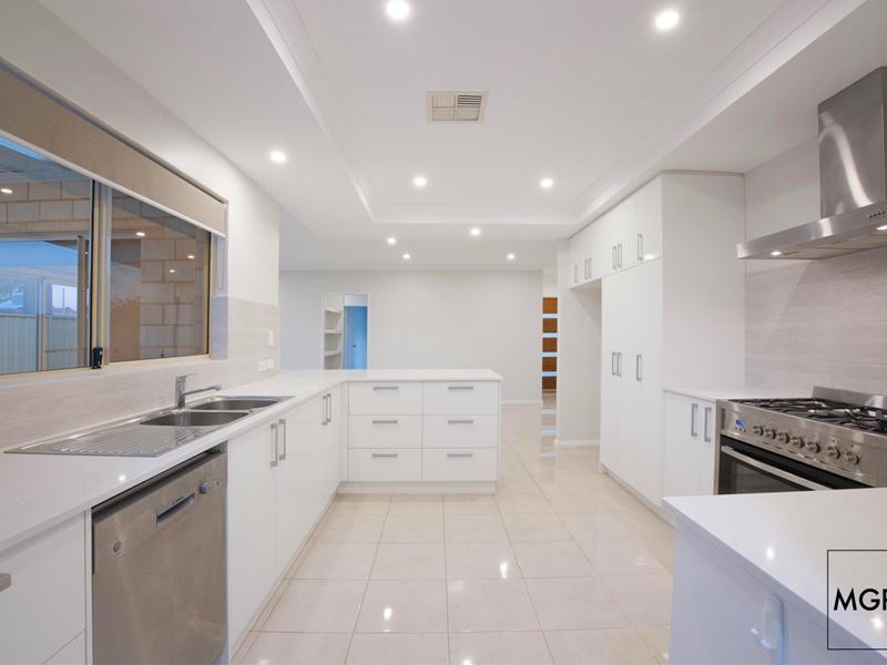 43a Davies Crescent, Kardinya