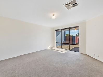 199 Peelwood Parade, Halls Head WA 6210