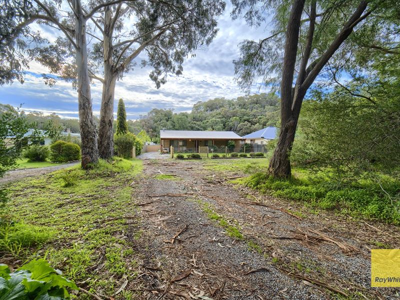 94 Frenchman Bay Road, Mount Elphinstone WA 6330