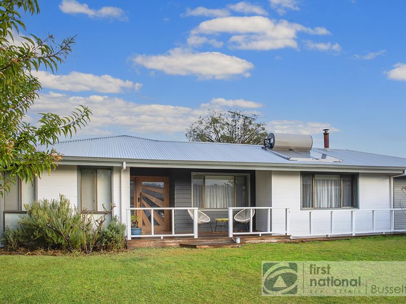 4 Trojan Close, West Busselton