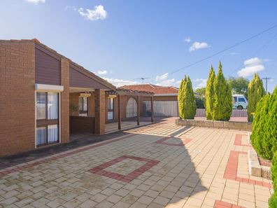 6 Hobley Way, Spearwood WA 6163