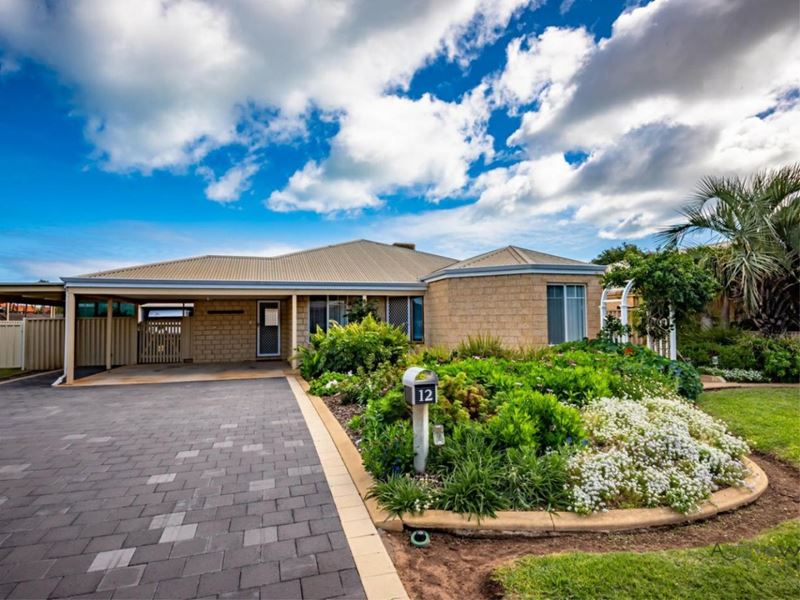 12 Bushby Close, Mount Tarcoola WA 6530