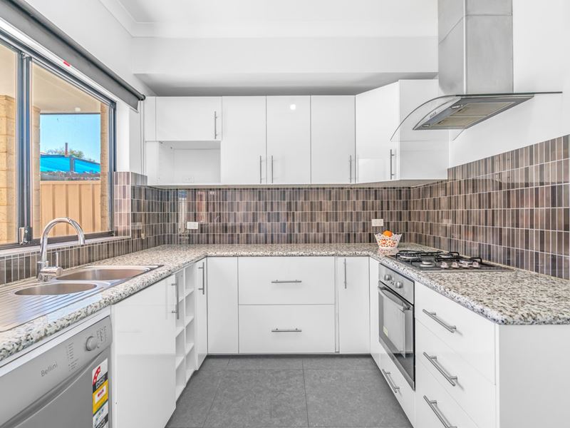 31B Hartfield Street, Queens Park