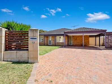 12 Whiston Crescent, Clarkson WA 6030