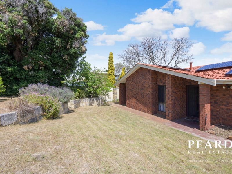 14 Ocean View Road, Edgewater
