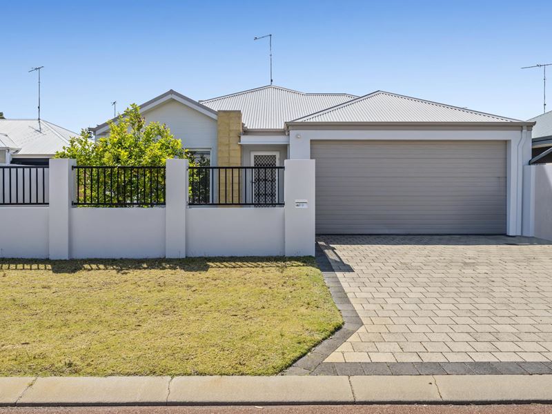 15 Illyarrie Avenue, Falcon