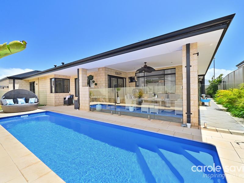62 Galileo Avenue, Tapping