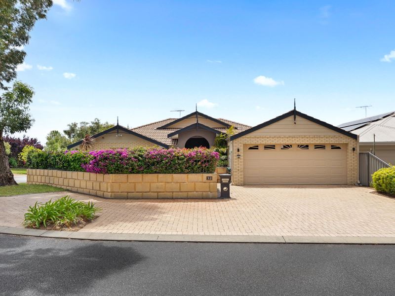 32 Birdsville Dr, Baldivis