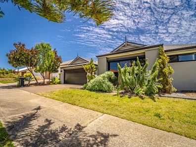 95 Harrington Waters  Drive, Waikiki WA 6169