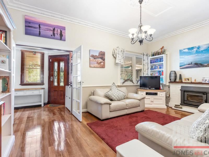 33 Walter Road East, Bassendean