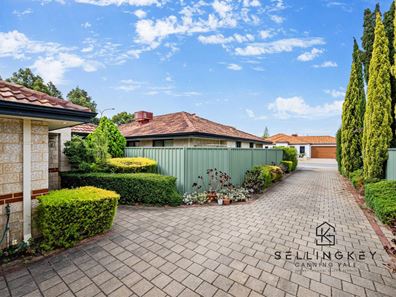 9 Waxberry Gardens, Canning Vale WA 6155