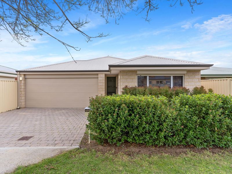 1 Chisholm Circle, Seville Grove WA 6112