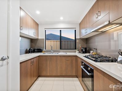 1/3 Minori Gardens, Yangebup WA 6164