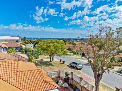 45 Ramsdale Street, Doubleview WA 6018