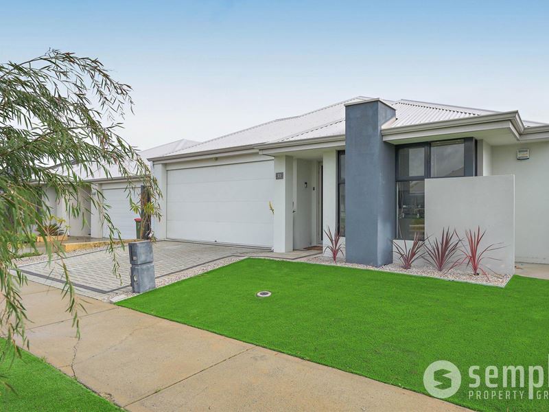 21 Clementine Boulevard, Treeby WA 6164