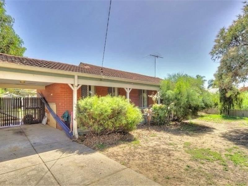 2 Mekong Way, Greenfields WA 6210