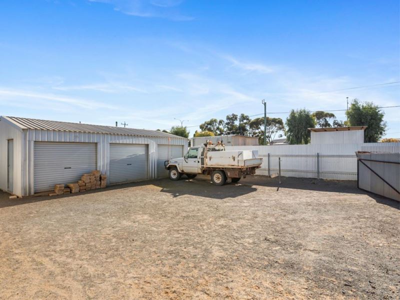 105 Cheetham Street, Kalgoorlie