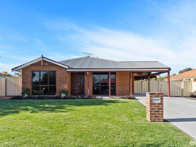 18 Chisholm Circle, Seville Grove WA 6112