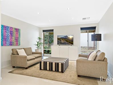 1 Soric Rise, Coogee WA 6166