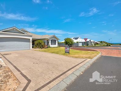 19 Lapwing Road, Dalyellup WA 6230