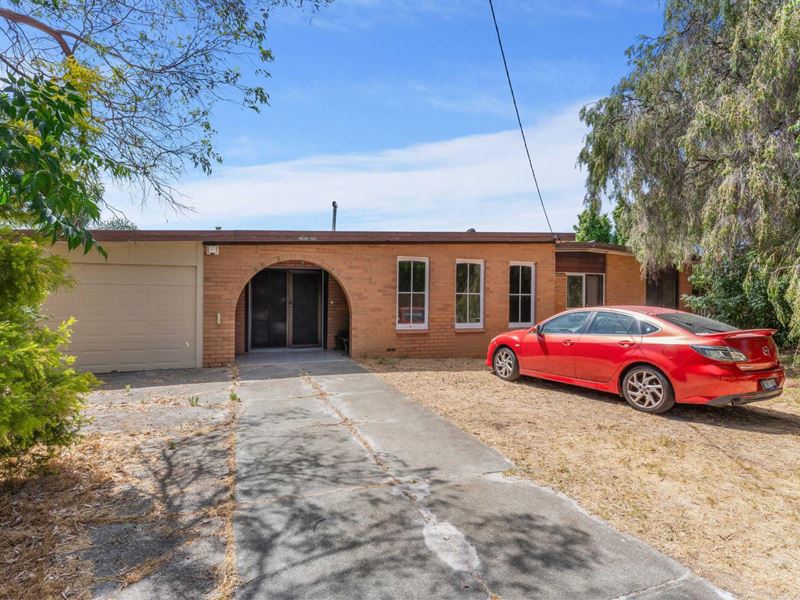 4 Clovelly Crescent, Lynwood