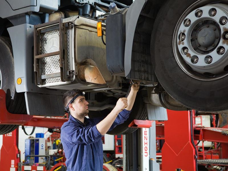 Automotive - TRUCK DIESEL SERVICES MECHANICAL WORKSHOP BUSINESS