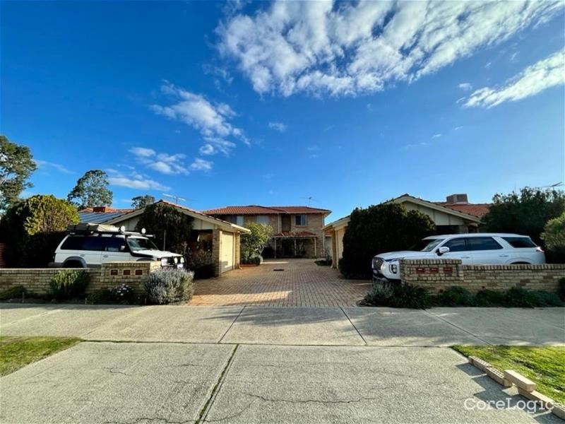 4/1 Prescott Drive, Kardinya