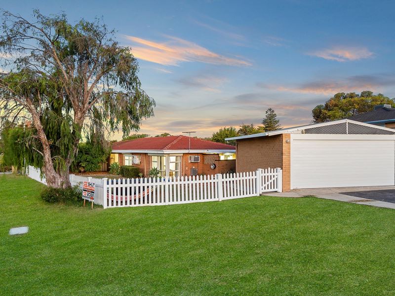 42A Frederick Street, Shoalwater WA 6169