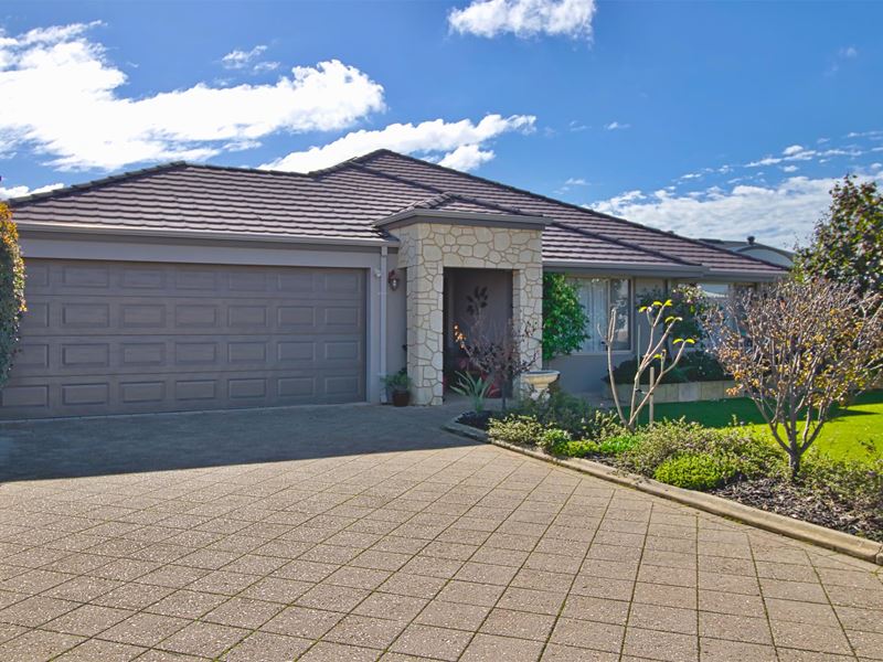 33 Pavonia Parade, Baldivis