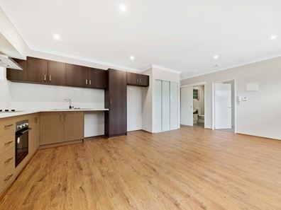 5/4 Central Terrace, Beckenham WA 6107