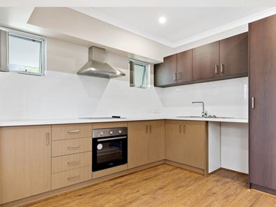 5/4 Central Terrace, Beckenham WA 6107