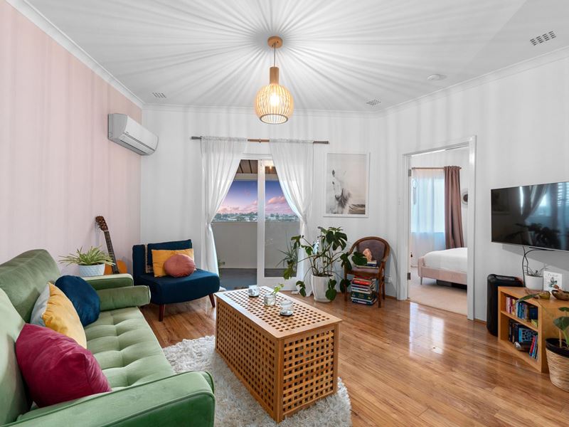8/43 Kinsella Street, Joondanna