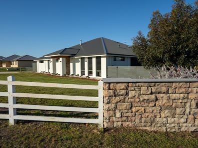 97 Hereford Way, Milpara WA 6330