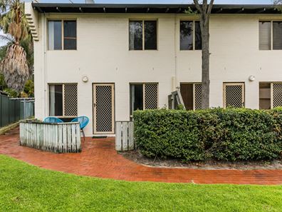 39/311 Harborne Street, Glendalough WA 6016