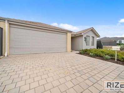 10 Sandridge Street, Banksia Grove WA 6031