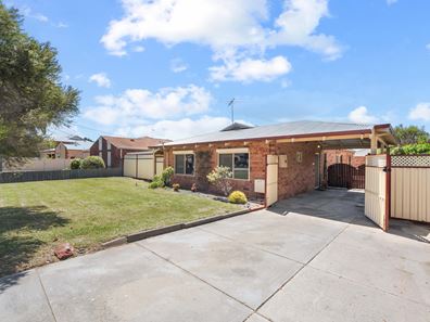 12 McCormick Street, Warnbro WA 6169