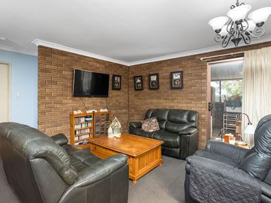 9 Lewis Place, Withers WA 6230