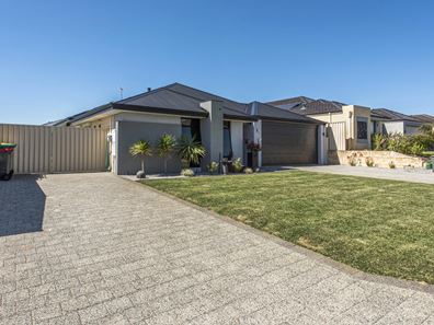 3 Lennox Drive, Secret Harbour WA 6173