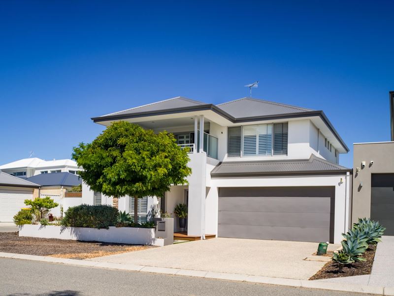 22 Livorno Approach, Coogee WA 6166