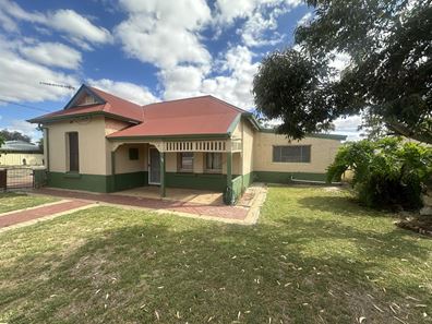 30 Cullen Street, Katanning WA 6317