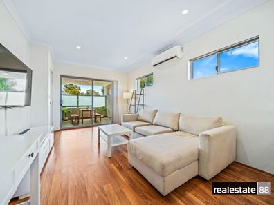 8/18 Sixth  Avenue, Maylands WA 6051