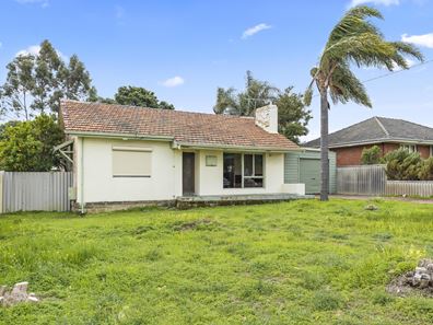 39 St Albans Road, Nollamara WA 6061