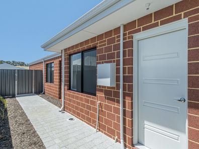 16B Cambered Avenue, Yanchep WA 6035