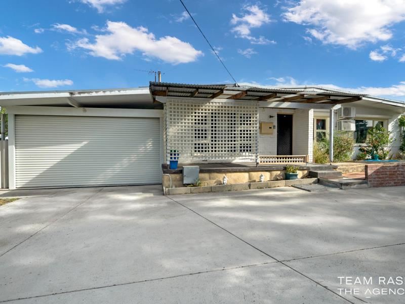 22 Burtenshaw Way, Calista