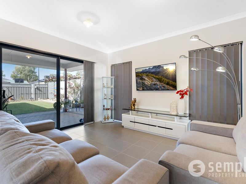 24 Holystone Approach, Wellard