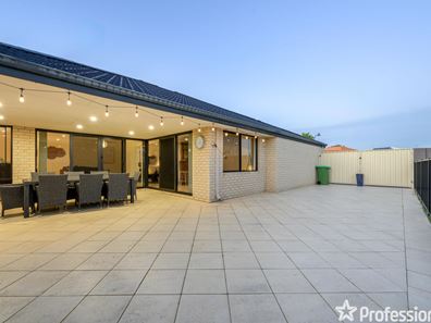 3 Edenhall Terrace, Waikiki WA 6169