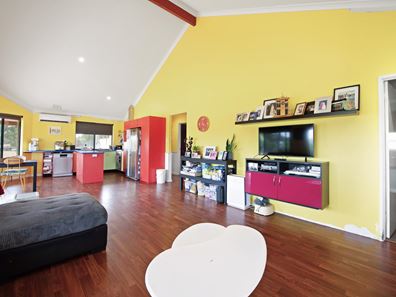 360 Eighth Street, Woorree WA 6530